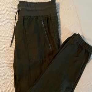 Athleta Cabo linen jogger in dark olive